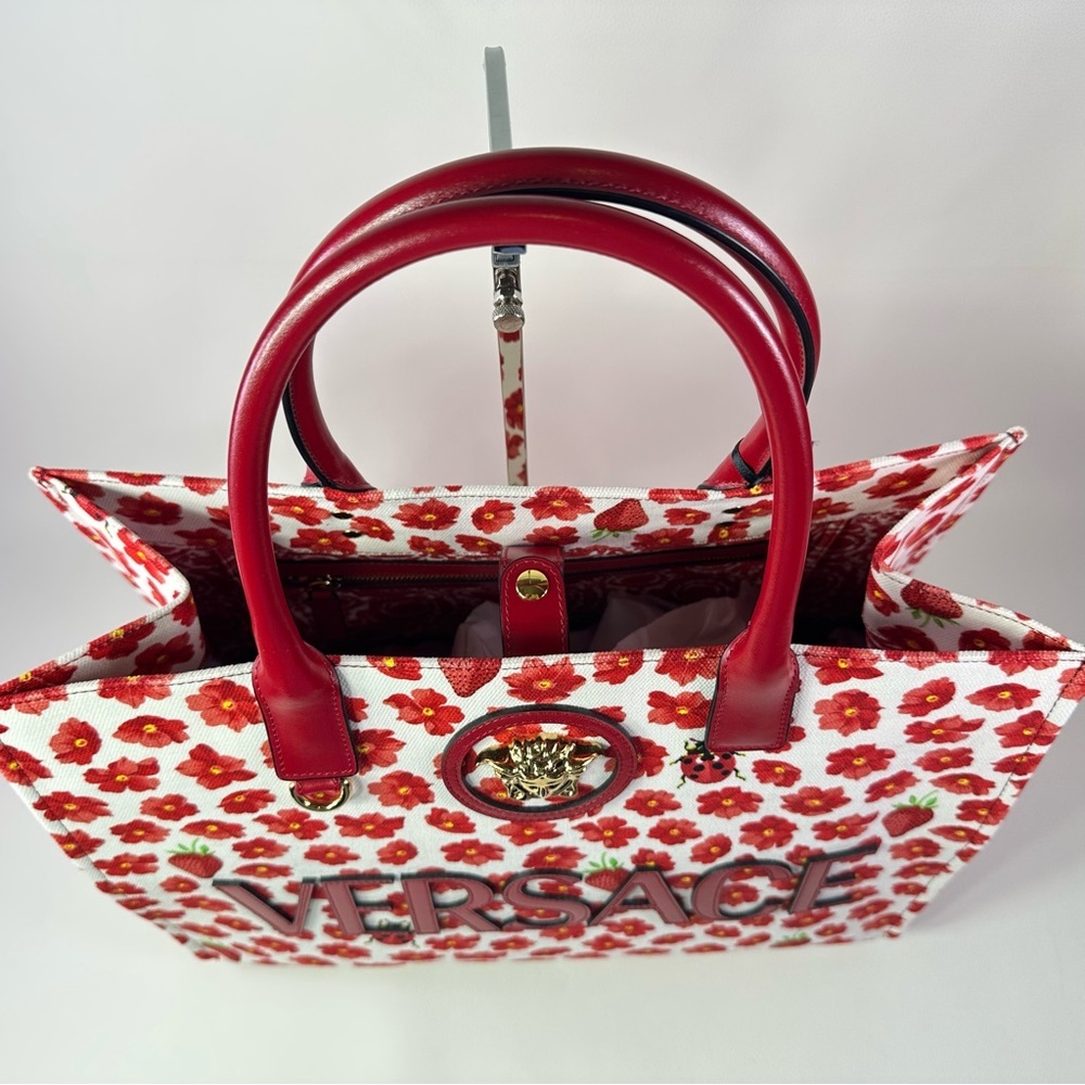 NEW! Large Versace Medusa Strawberry Fields Tote - Picture 6 of 13